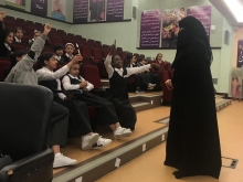 محاضرة في مدرسة خديجة بنت خويلد الابتدائية 